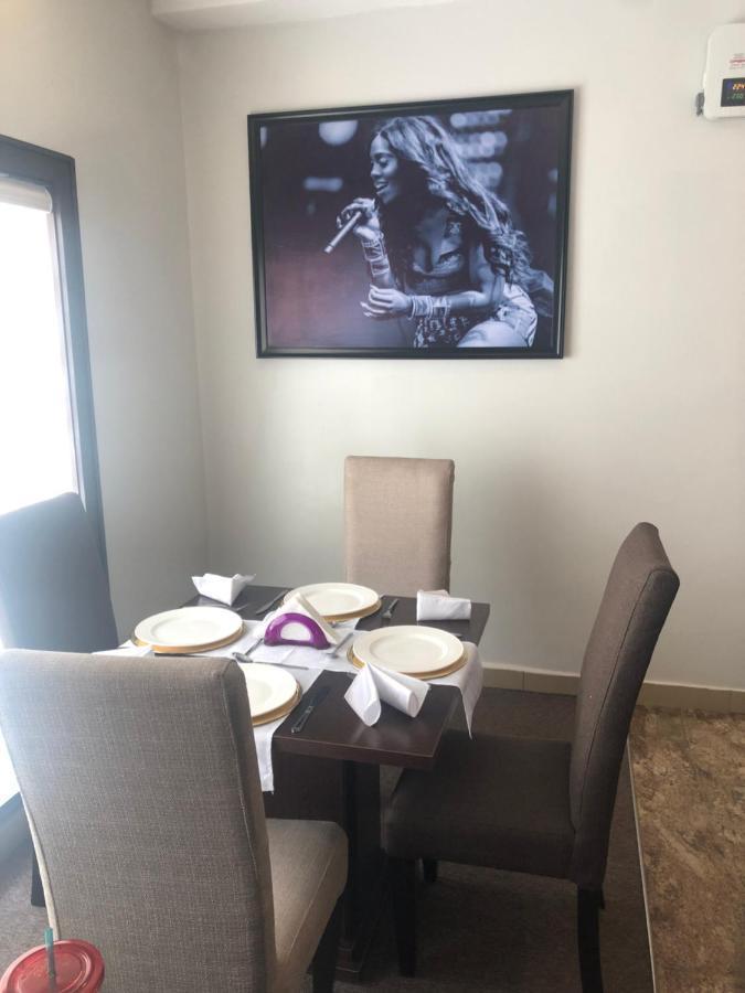 Moz One Executive Guest Rooms Agadez Mobushipe Eksteriør bilde